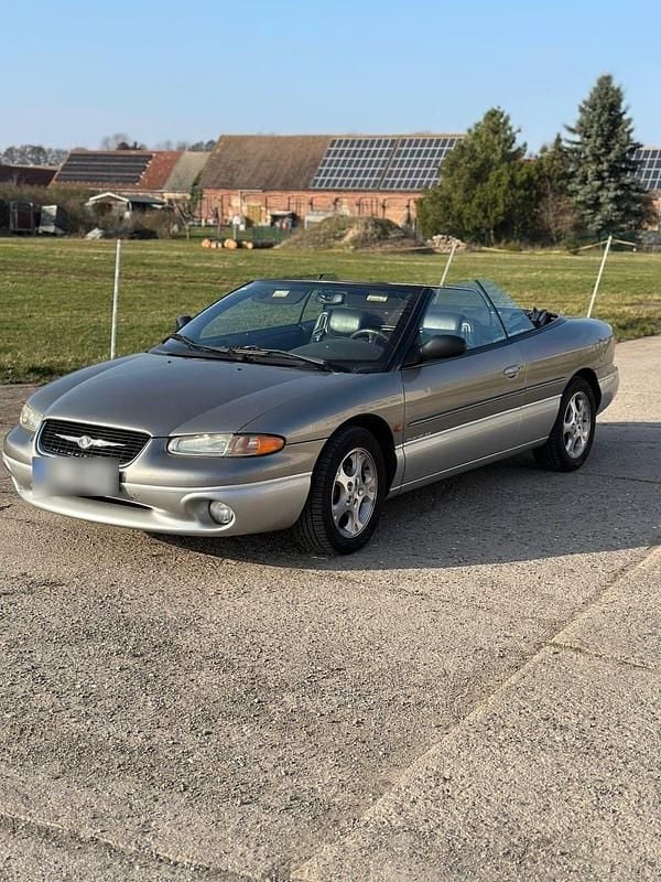 Gebraucht Chrysler Stratus 163 PS (119 kW) 1999 Silber Limousine