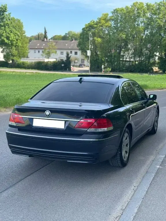 Gebraucht BMW 730 231 PS (169 kW) 2006 Blau Limousine