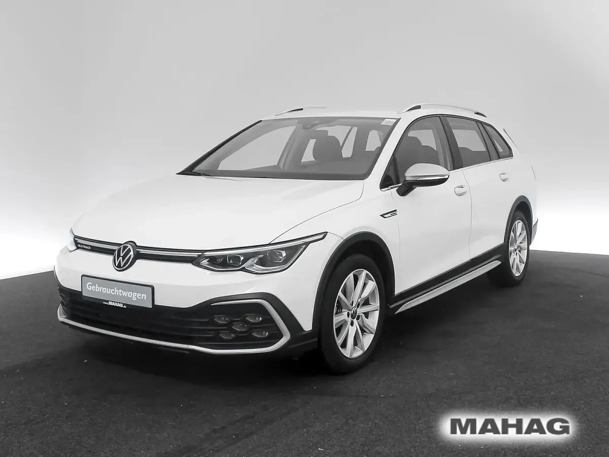 Second-hand VW Golf VIII 200 CP (147 kW) 2024 Alb Break