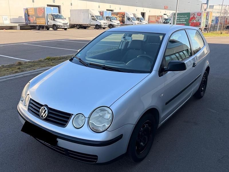 Gebraucht VW Polo 74 PS (54 kW) 2002 Silber Kleinwagen