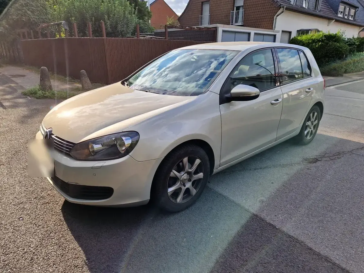 Gebraucht VW Golf VI 122 PS (89 kW) 2009 Silber Limousine