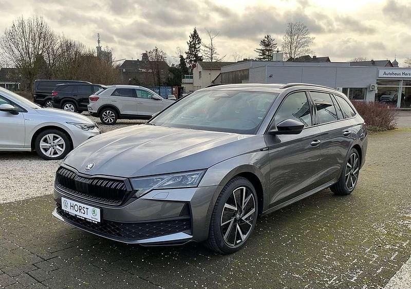 Neu Skoda Octavia SportLine 204 PS (150 kW) 2025 Grau Kombi
