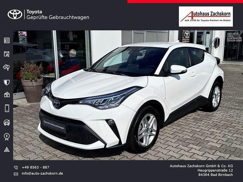 Schneeweiß Gebraucht 2023 Toyota C-HR Basis SUV | 22.490 € (Superpreis) - Bild 1/4