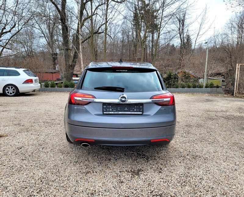 Gebraucht Opel Insignia 170 PS (125 kW) 2015 Karbon silber/shiny grey (m2) Kombi