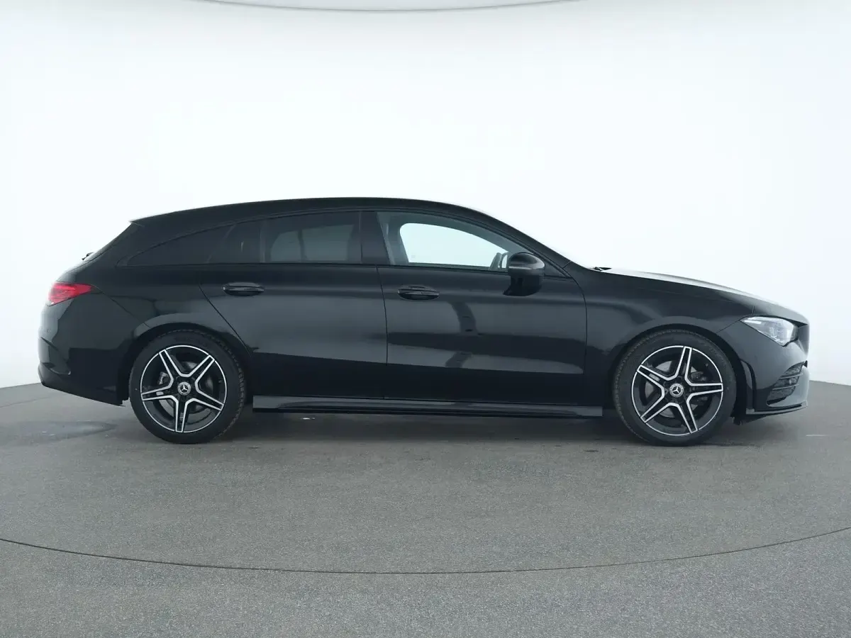 Gebraucht Mercedes CLA220 AMG line 190 PS (139 kW) 2022 Nachtschwarz Limousine
