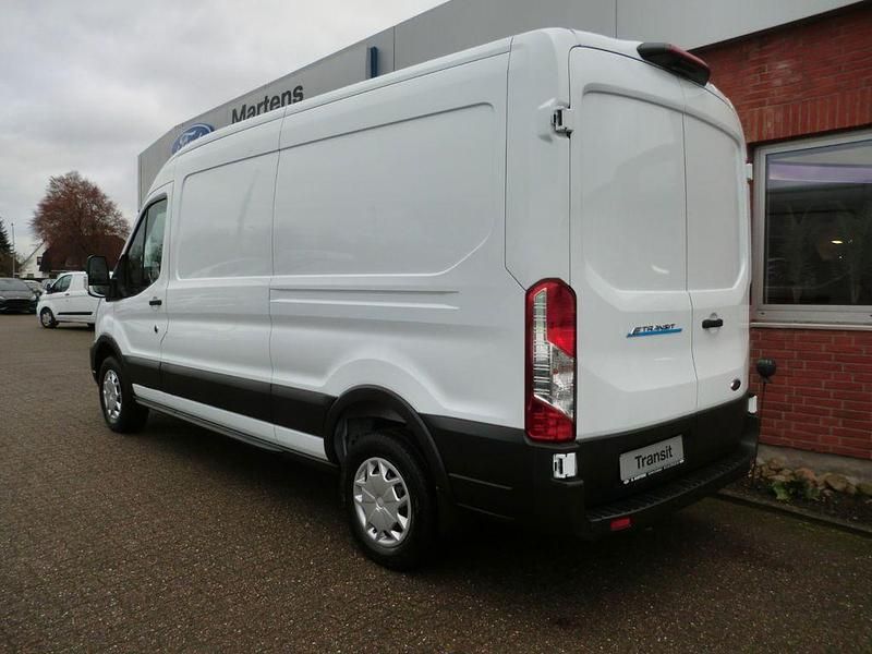 Gebraucht Ford E-Transit Trend 135 kW (184 PS) 2024 Frostweiß Van