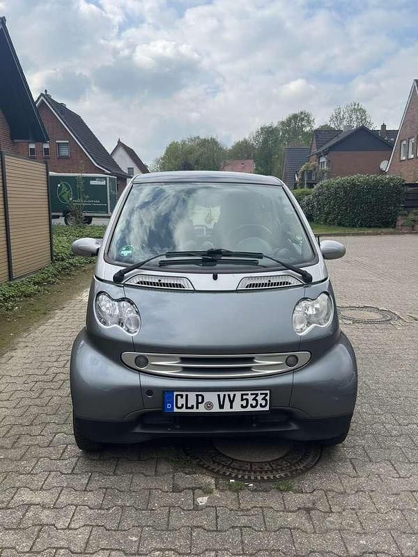 Silber Gebraucht 2002 Smart ForTwo Coupé Coupé | 1.500 € (Fairer Preis) - Bild 1/4