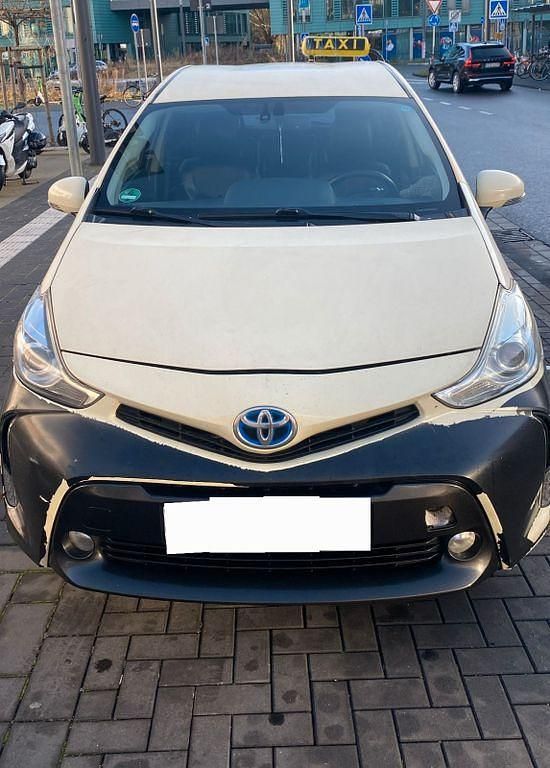 Weiß Gebraucht 2016 Toyota Prius+ Comfort Van / Kleinbus | 12.000 € (Superpreis) - Bild 1/4