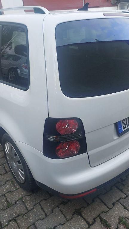 Gebraucht VW Touran 140 PS (102 kW) 2009 Weiß Van / Kleinbus