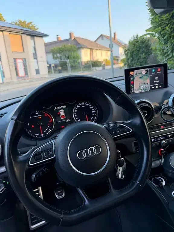 Gebraucht Audi A3 Ambiente 150 PS (110 kW) 2015 Weiß Limousine