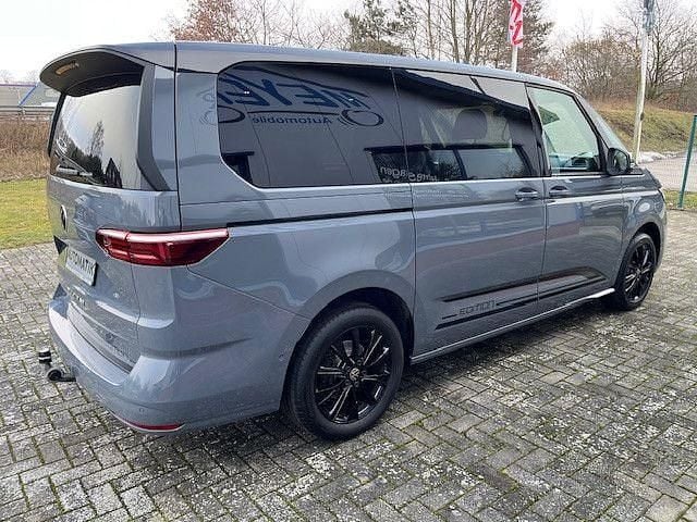 Gebraucht VW Multivan Edition 150 PS (110 kW) 2024 Grau Van