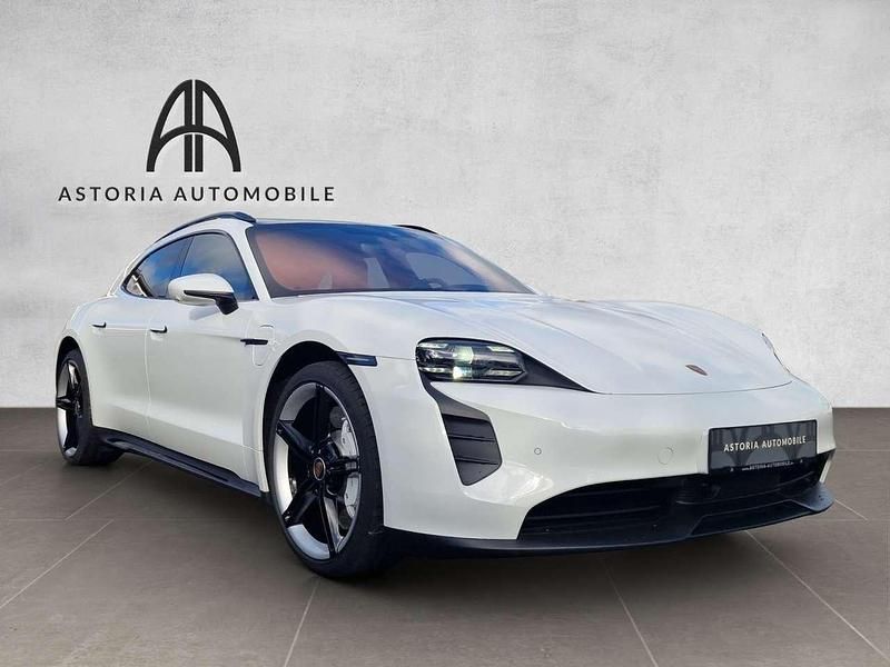 Gebraucht Porsche Taycan 439 kW (598 PS) 2022 Weiß Kombi