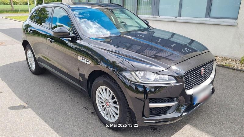 Schwarz Gebraucht 2018 Jaguar F-Pace R-Sport SUV | 19.800 € (Guter Preis) - Bild 1/4