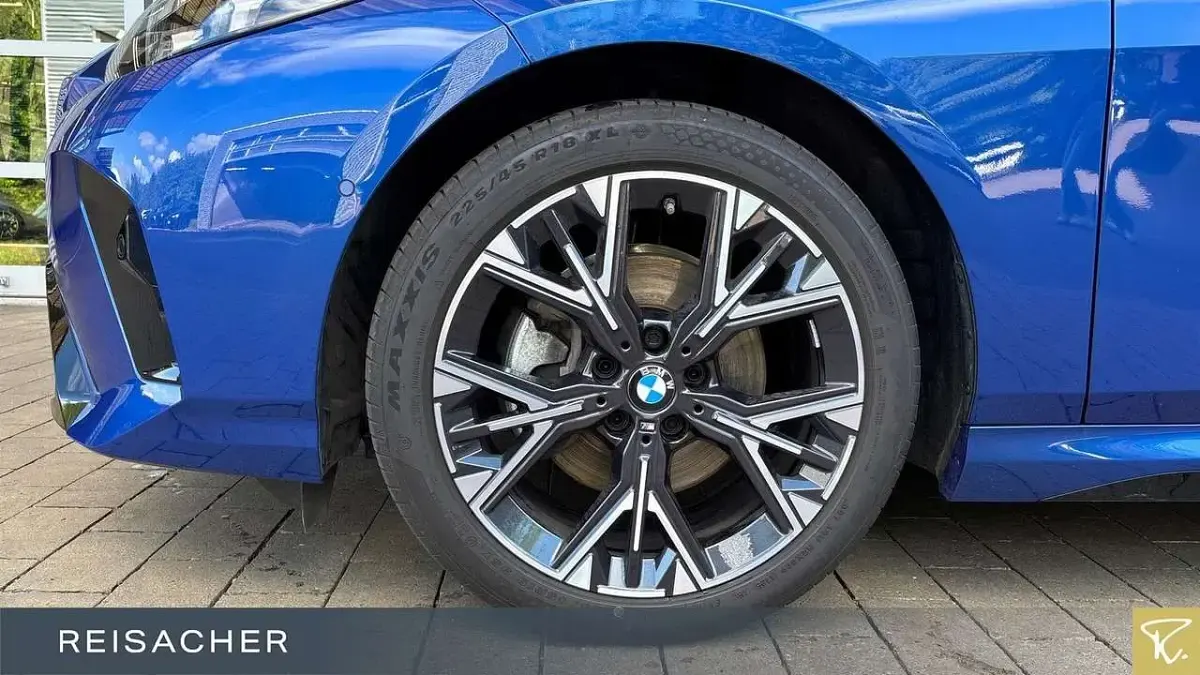 Gebraucht BMW 220 Efficient Dynamics 156 PS (114 kW) 2025 M portimao blau metallic Coupé