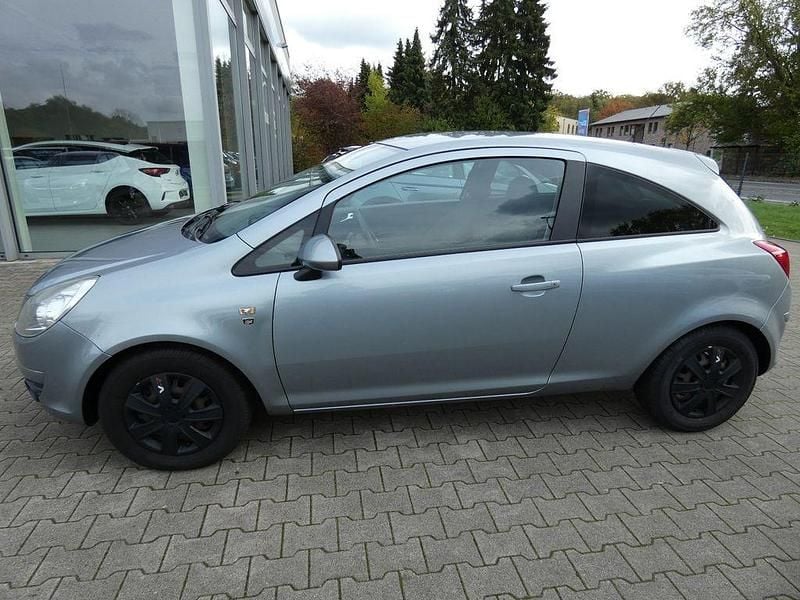 Silber Gebraucht 2010 Opel Corsa Edition Limousine | 3.500 € (Guter Preis) - Bild 1/4