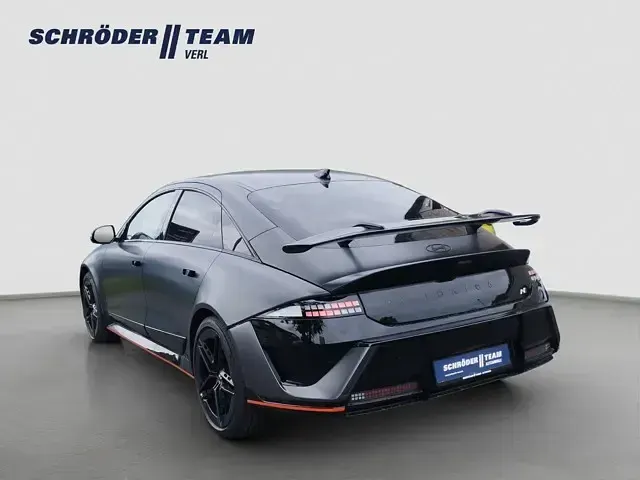 Neu Hyundai Ioniq 6 478 kW (650 PS) 2026 Grau Limousine