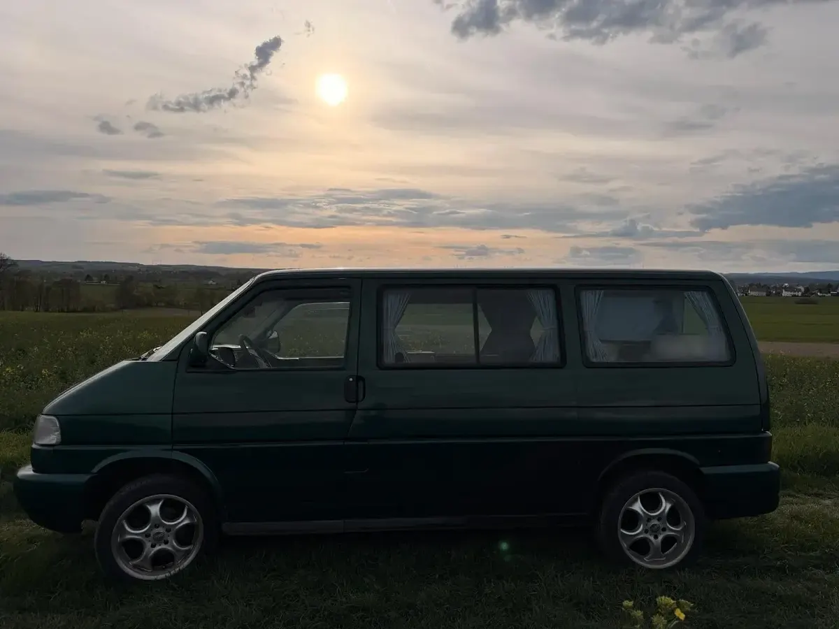 Gebraucht VW Multivan 102 PS (75 kW) 1999 Grün Van / Kleinbus