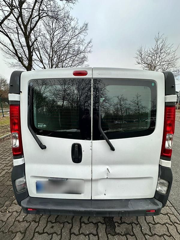Gebraucht Renault Traffic 114 PS (83 kW) 2008 Weiß Van