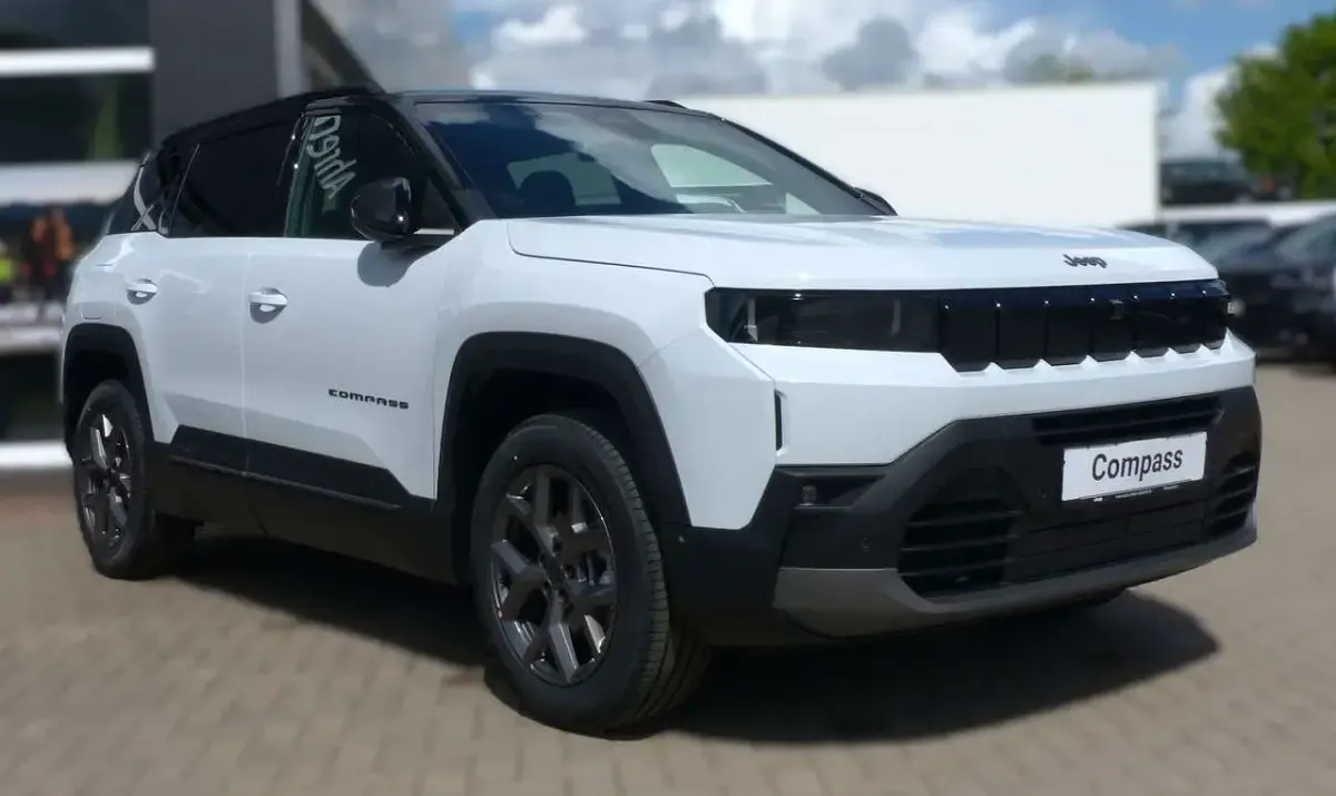 Uusi Jeep Compass 145 HP (106 kW) 2026 Valkoinen Katumaasturi