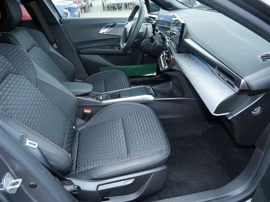 Gebraucht Renault Clio V Techno 158 PS (116 kW) 2026 Grau Limousine
