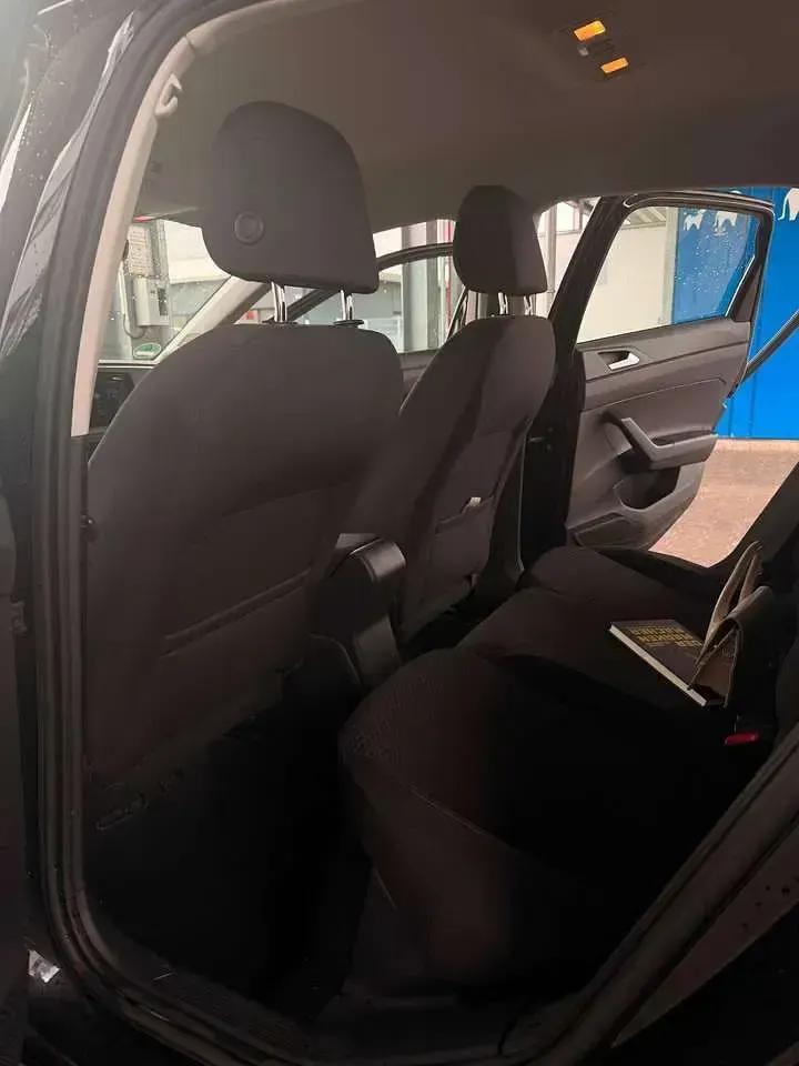 Gebraucht VW Polo Comfortline 75 PS (55 kW) 2018 Schwarz Kleinwagen