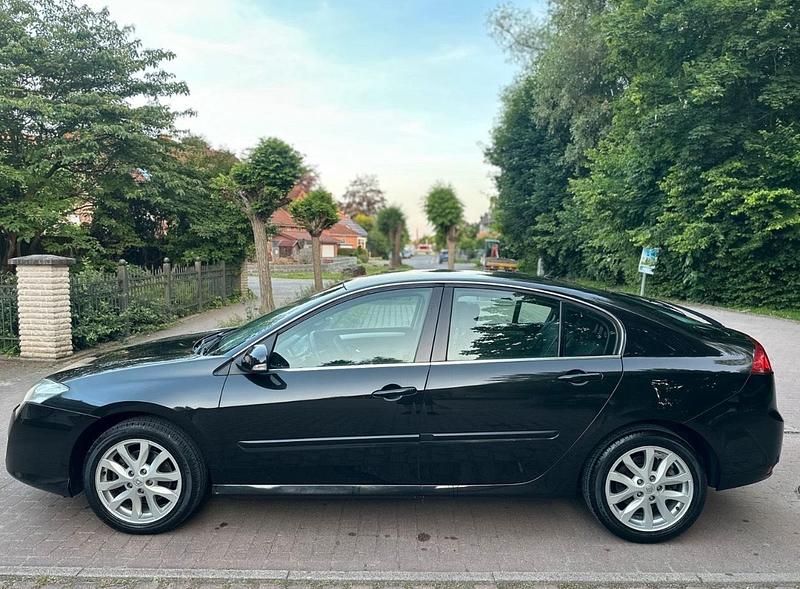 Gebraucht Renault Laguna III 140 PS (102 kW) 2008 Schwarz Limousine
