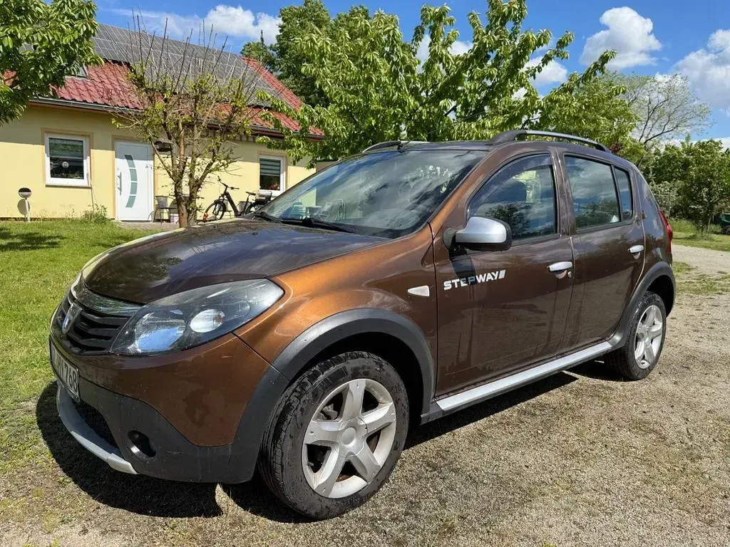 Gebraucht Dacia Sandero Stepway 84 PS (61 kW) 2012 Braun Limousine