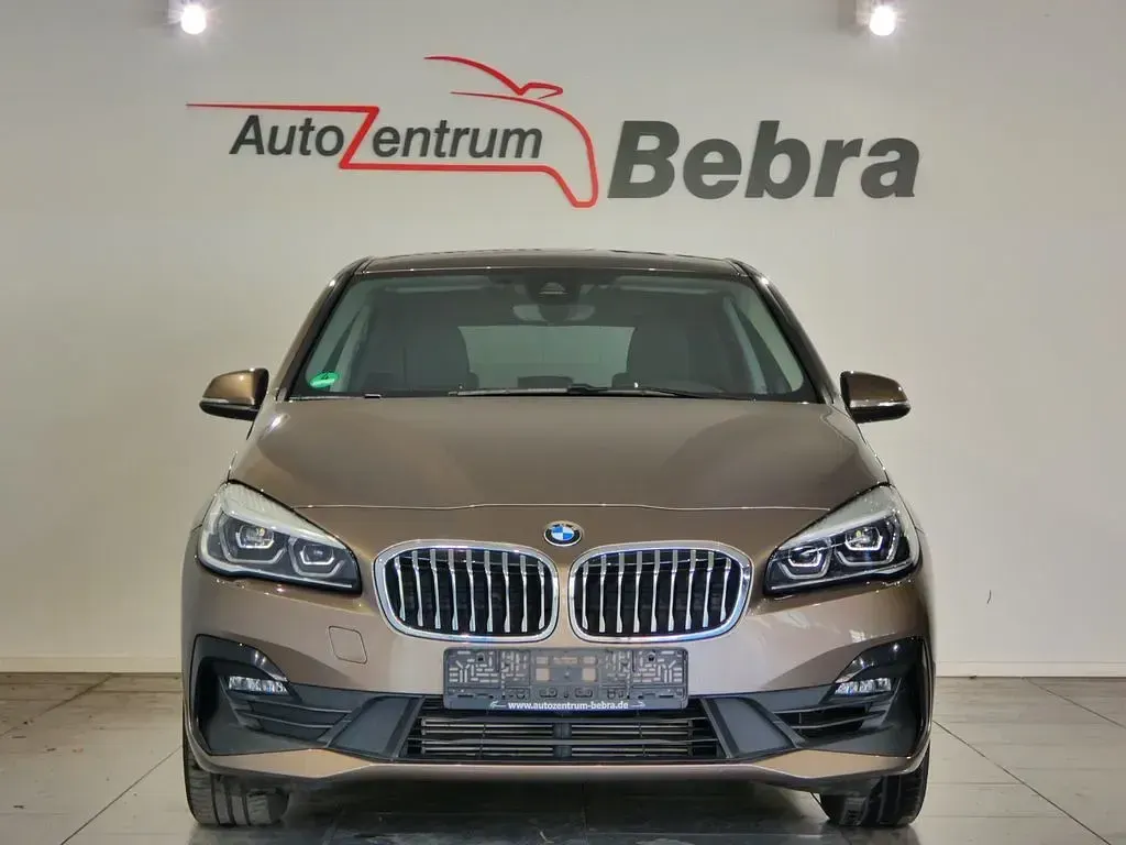 Gebraucht BMW 218 Active Tourer Performance 140 PS (102 kW) 2018 Beige Van / Kleinbus