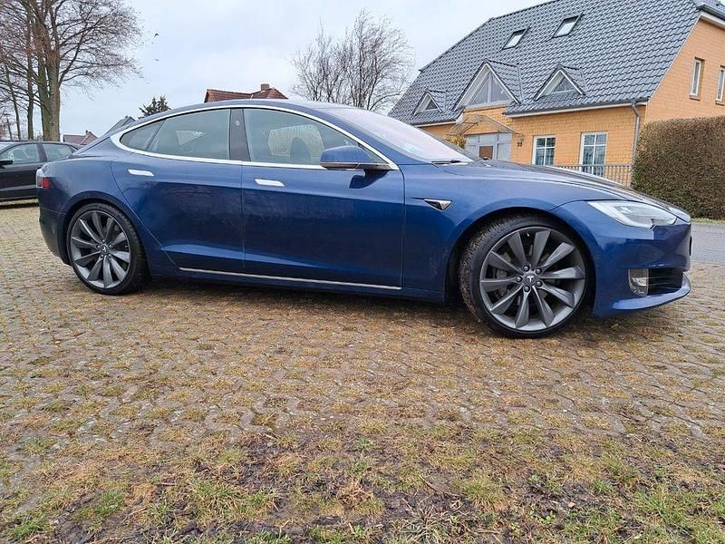 Gebraucht Tesla Model S 386 kW (525 PS) 2018 Blau Kleinwagen