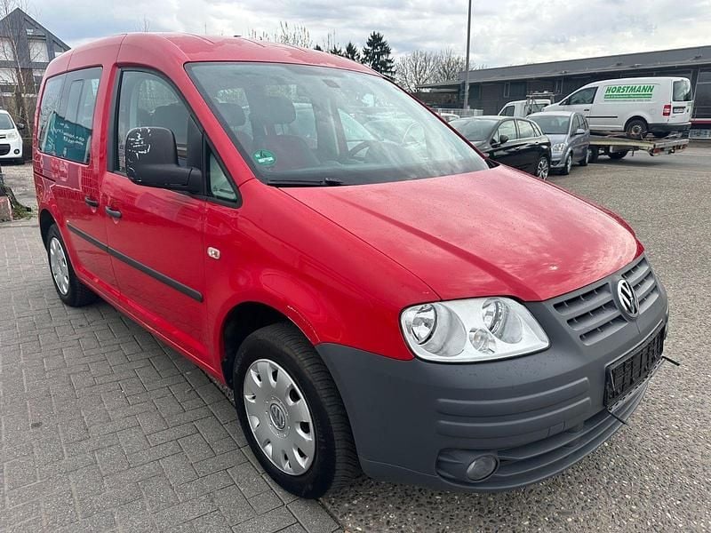 Second-hand VW Caddy Team 80 CP (58 kW) 2008 Roșu Monovolum