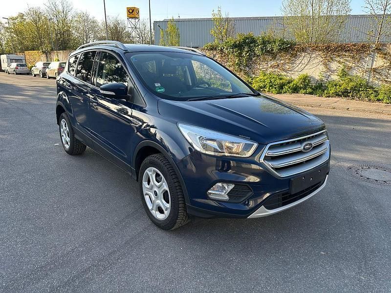 Blau Gebraucht 2018 Ford Kuga SUV | 9.399 € (Superpreis) - Bild 1/4