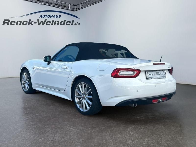 Gebraucht Fiat 124 Spider Lusso 140 PS (102 kW) 2017 Crystal white pearl mica (tricoat)) (weiss Cabrio