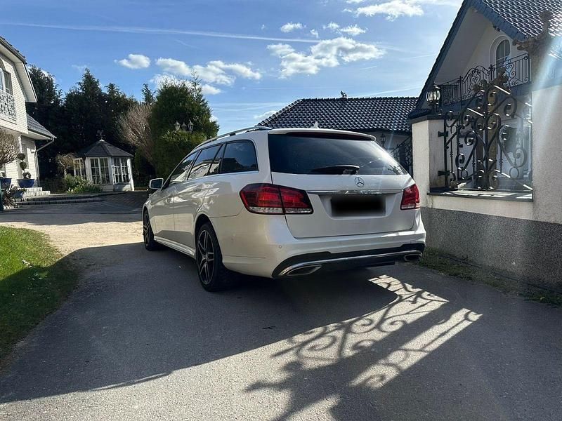 Usata Mercedes E350 252 CV (185 kW) 2014 Bianco Station wagon