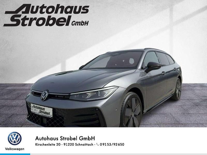 Diabasgrau metallic / grenadil Neu 2025 VW Passat R-line Kombi | 62.450 € - Bild 1/4
