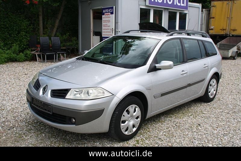 Silber Gebraucht 2006 Renault Mégane GrandTour Kombi | 2.990 € (Teuer) - Bild 1/4