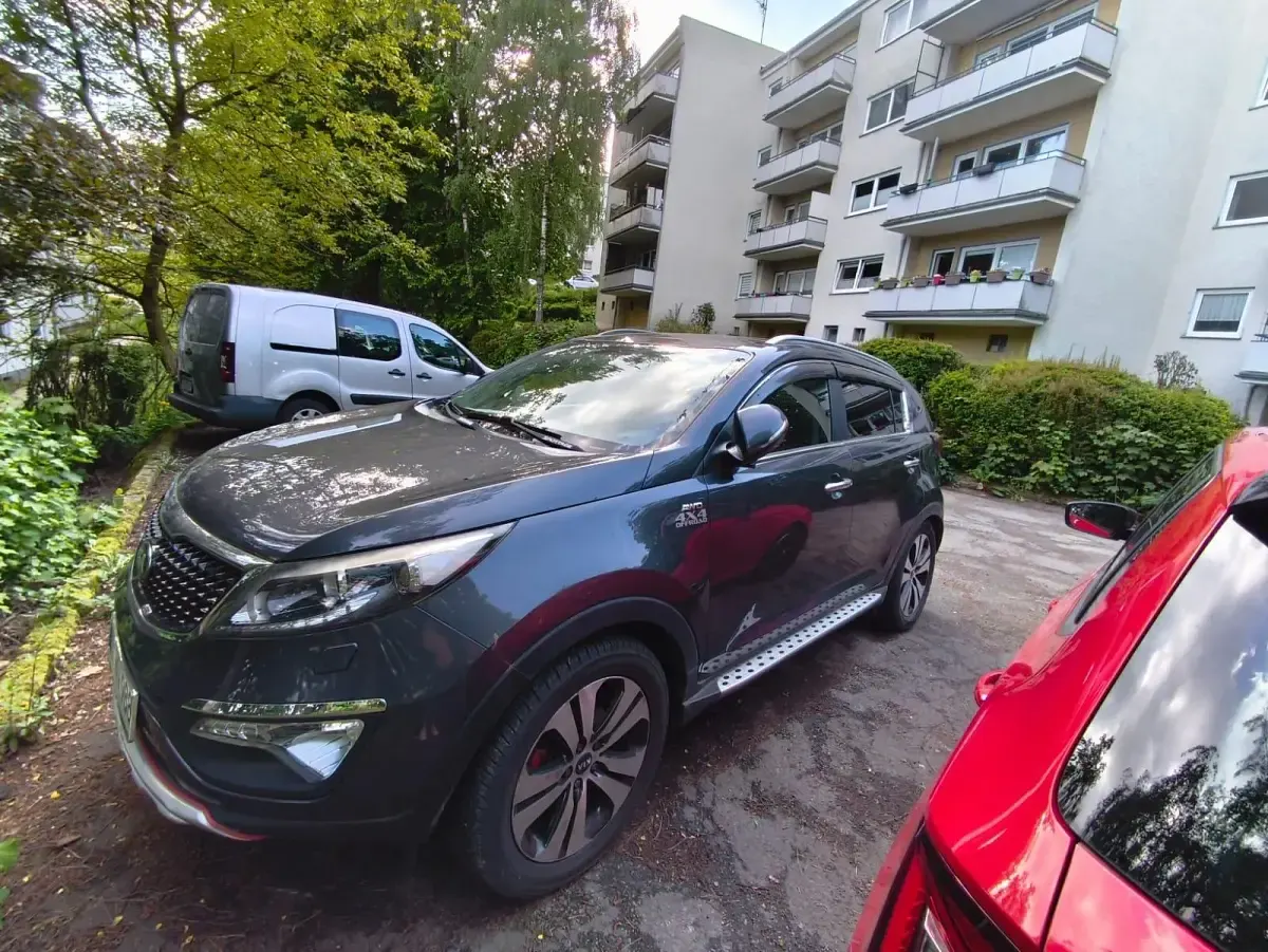 Gebraucht Kia Sportage 163 PS (119 kW) 2010 Grau SUV