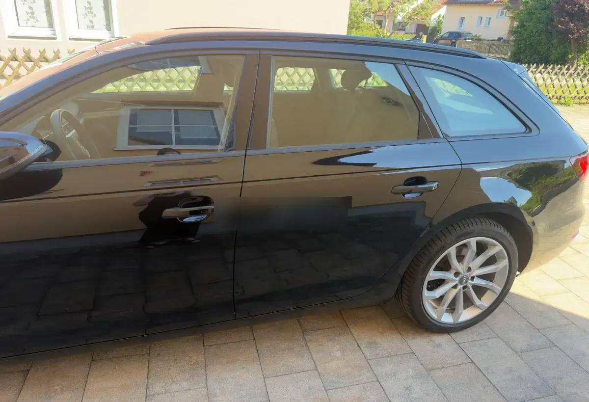 Gebraucht Audi A4 Design 190 PS (139 kW) 2017 Schwarz Kombi