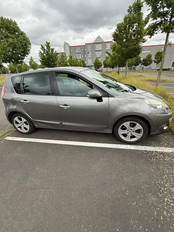 Gebraucht Renault Scenic E-Tech Dynamique 131 PS (96 kW) 2009 Grau Van / Kleinbus