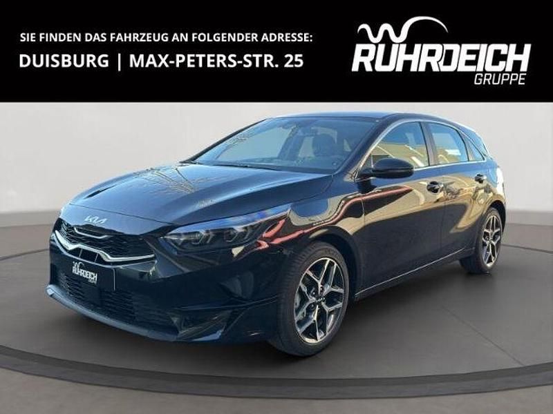 (1k) black pearl m Gebraucht 2025 Kia Ceed Spirit Limousine | 26.485 € (Fairer Preis) - Bild 1/4