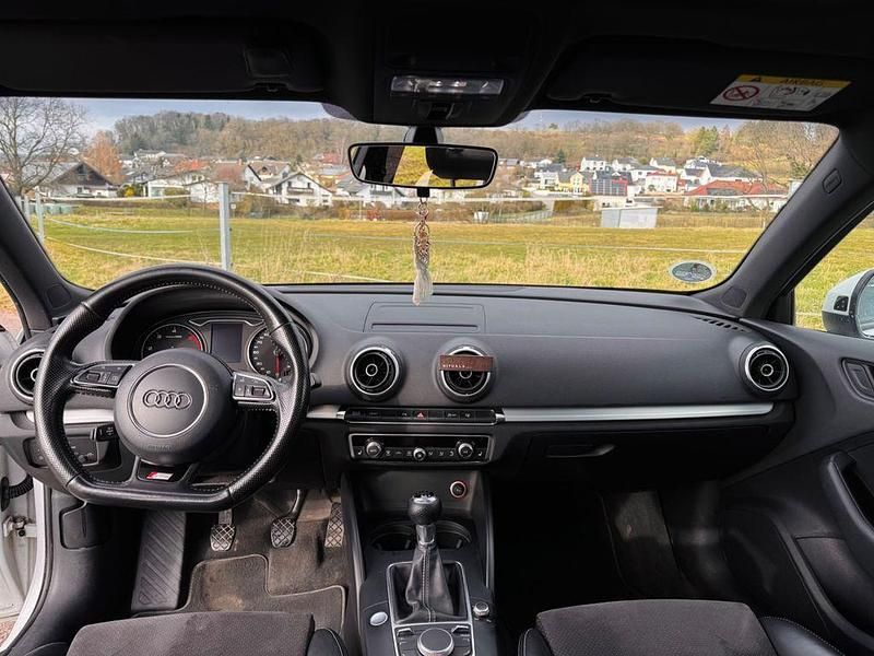Gebraucht Audi A3 S-Line 150 PS (110 kW) 2016 Weiß Limousine
