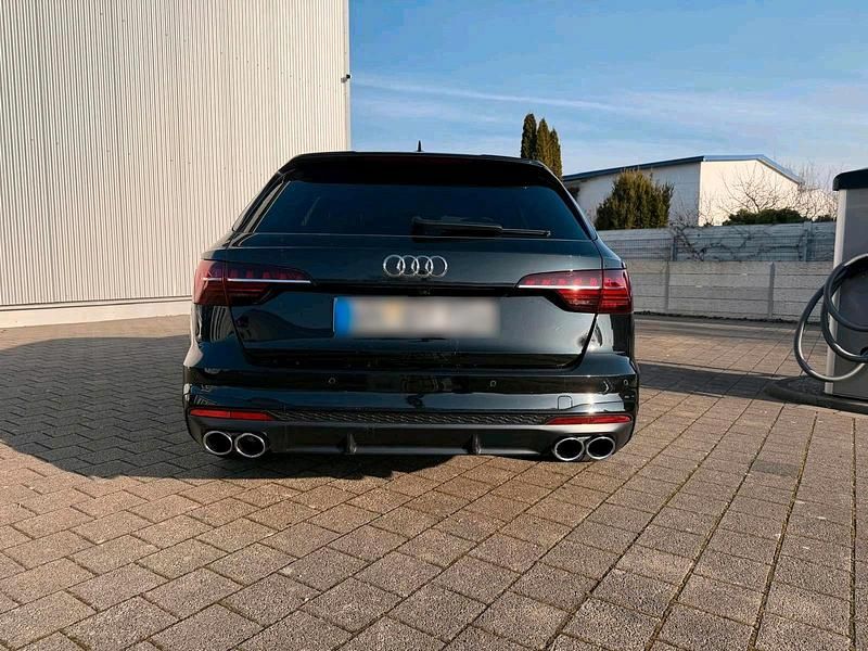 Gebraucht Audi A4 Design 347 PS (255 kW) 2020 Schwarz Kombi