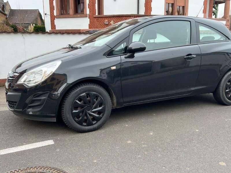Schwarz Gebraucht 2013 Opel Corsa Edition Kleinwagen | 3.399 € (Guter Preis) - Bild 1/4