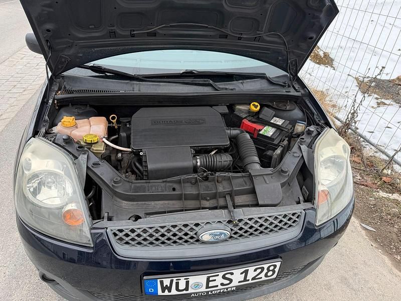 Gebraucht Ford Fiesta 65 PS (47 kW) 2005 Schwarz Kleinwagen