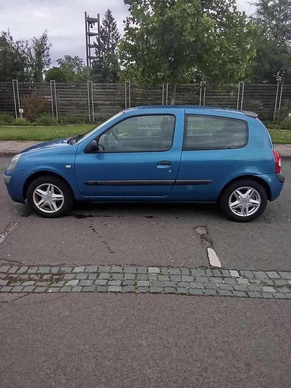 Gebraucht Renault Clio II 75 PS (55 kW) 2004 Blau Limousine