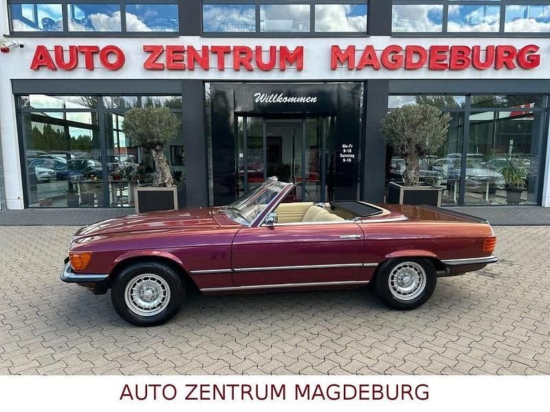 Rot Gebraucht 1973 Mercedes SL350 Cabrio | 29.950 € - Bild 1/4