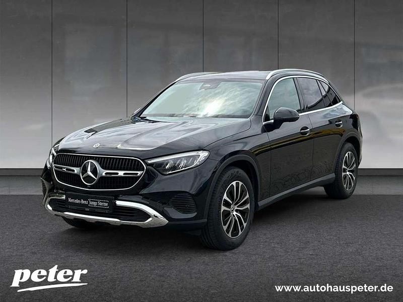 Metalliclack obsidianschwarz Gebraucht 2024 Mercedes GLC200 SUV | 49.870 € (Guter Preis) - Bild 1/4