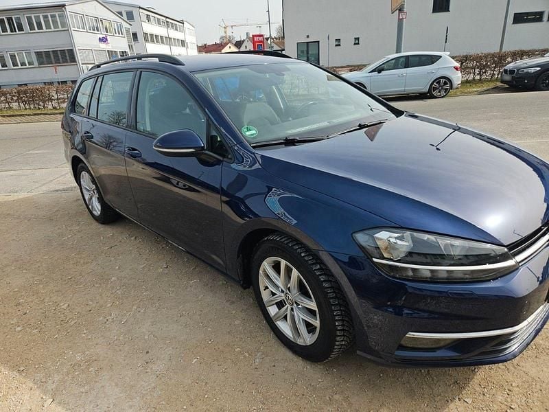 Gebraucht VW Golf VII 116 PS (85 kW) 2018 Blau Kombi