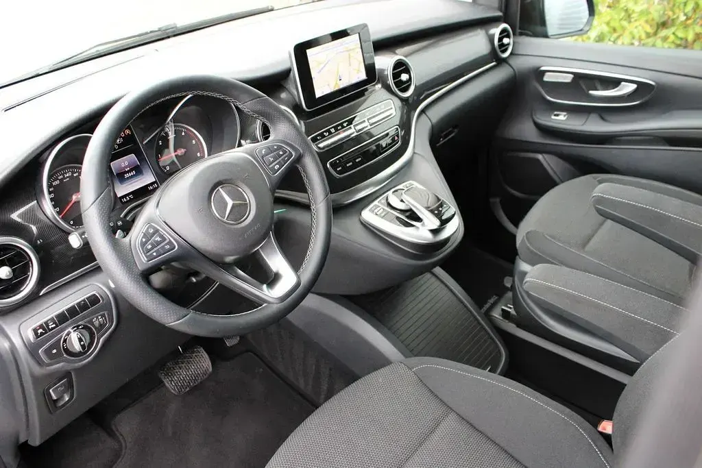Gebraucht Mercedes V220 163 PS (119 kW) 2014 Grau Van / Kleinbus