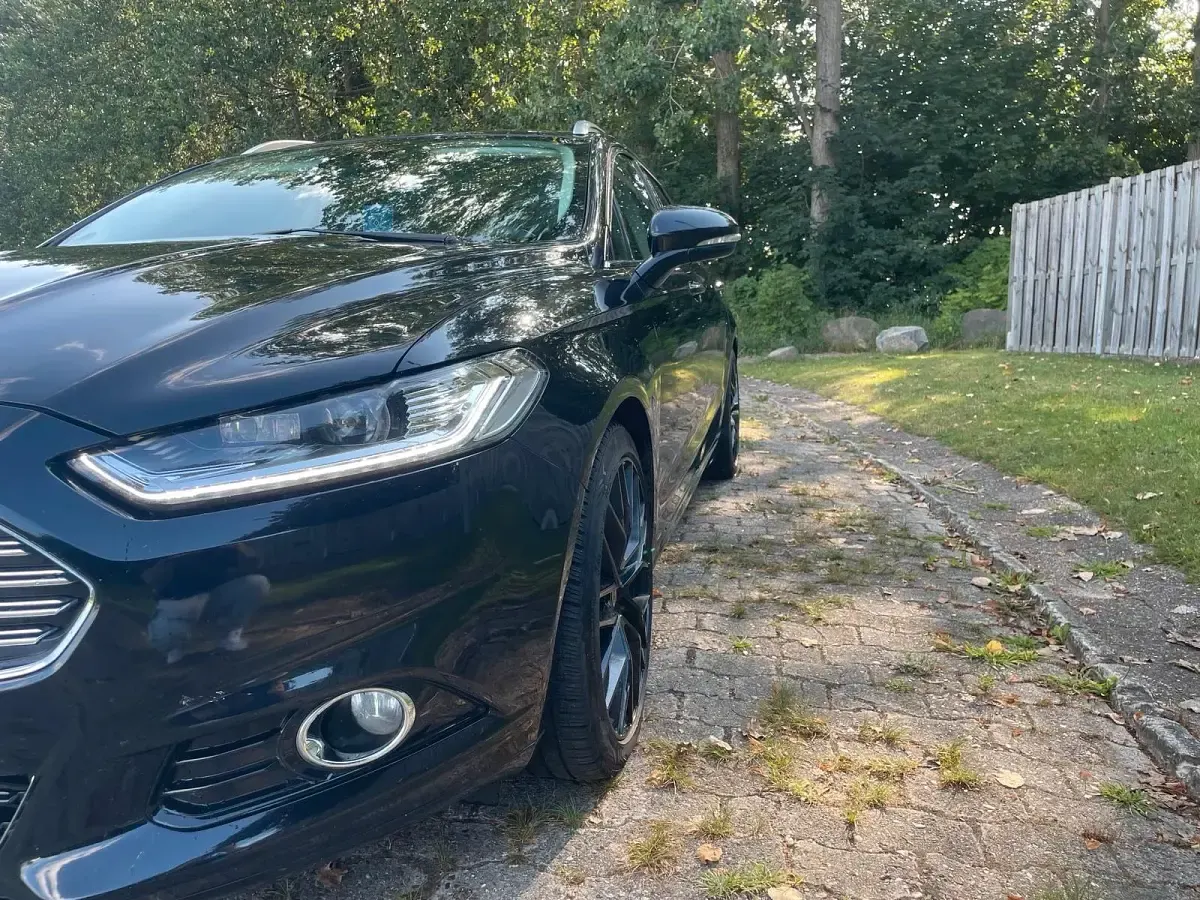 Gebraucht Ford Mondeo 179 PS (131 kW) 2015 Schwarz Kombi