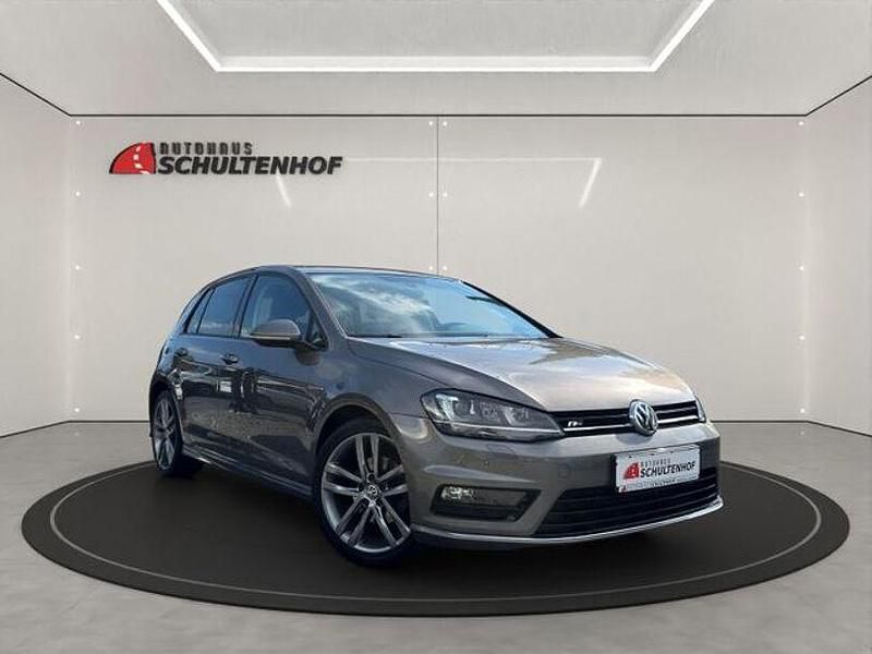Grau Gebraucht 2014 VW Golf VII R-line Edition Limousine | 11.999 € (Teuer) - Bild 1/4